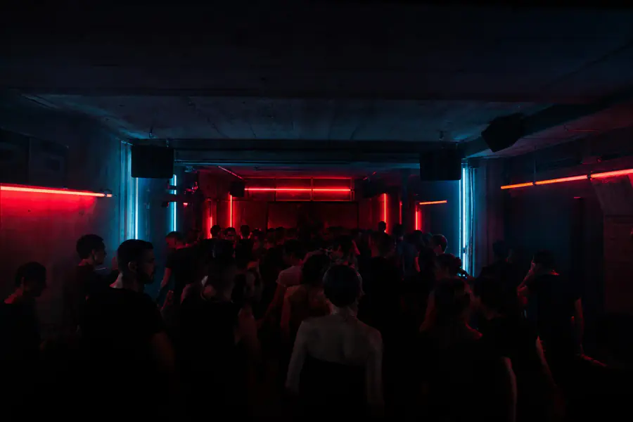 Underground Afterhours techno est a Lärm klubban